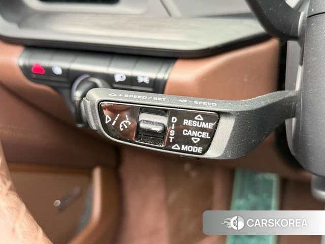 Porsche 911(992) 2024 Серебристо-серый из Кореи, фото 5