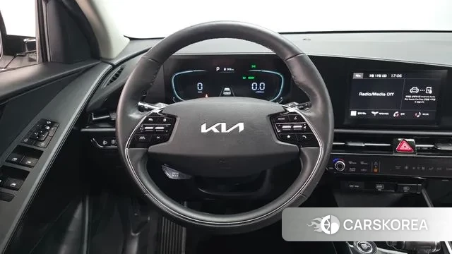 Kia Di Ol Nu Niro 2022 Белый из Кореи, фото 5