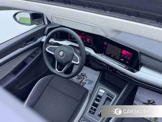 Volkswagen Golf 2022 Белый из Китая, фото 5