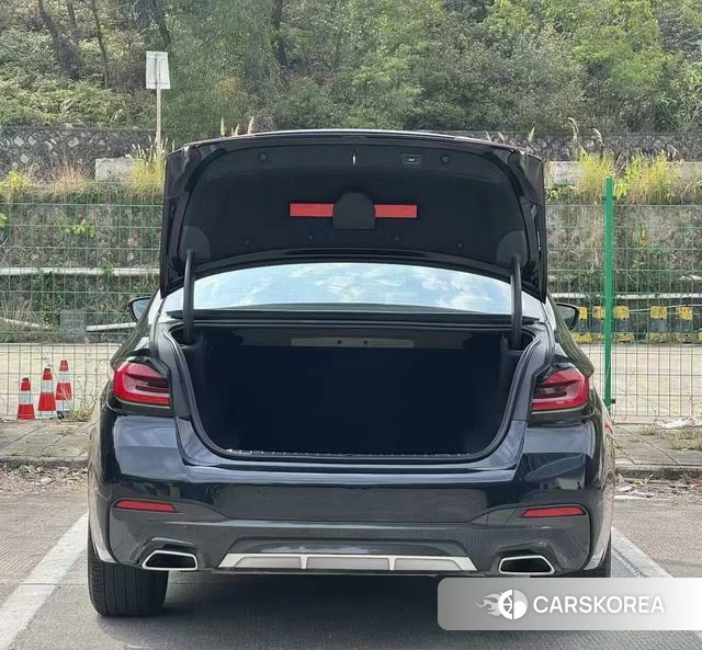 BMW 5 series 2023 Черный из Китая, фото 5