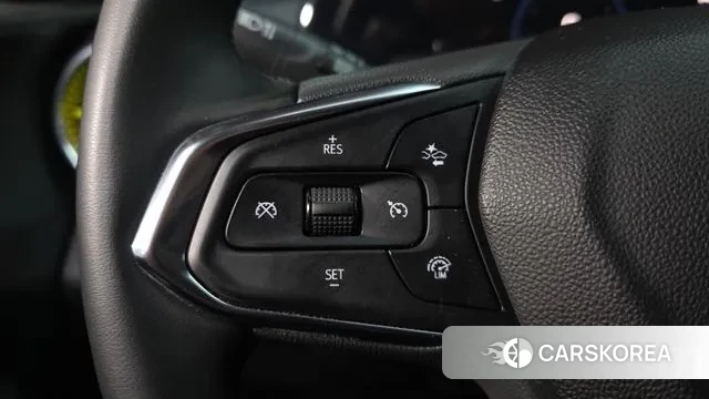 Chevrolet (GM Daewoo) Trax Crossover 2023 Темно-зеленый из Кореи, фото 5