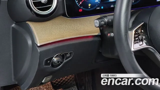 Mercedes-Benz E-Class W213 2022 Белый из Кореи, фото 5