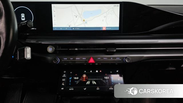 Hyundai Grandeur (GN7) 2025 Серебристо-серый из Кореи, фото 5