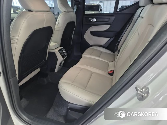 Volvo XC40 2026 Белый из Кореи, фото 5