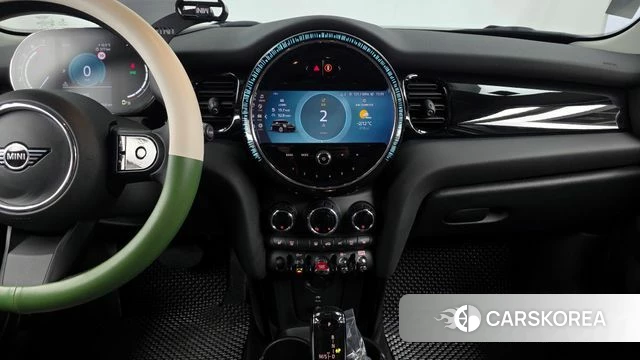 Mini Cooper 2023 Черный из Кореи, фото 5