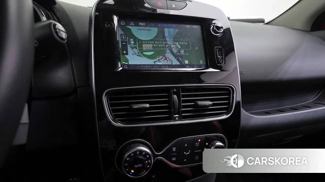 Renault Korea (Samsung) Clio 2018 Красный из Кореи, фото 5