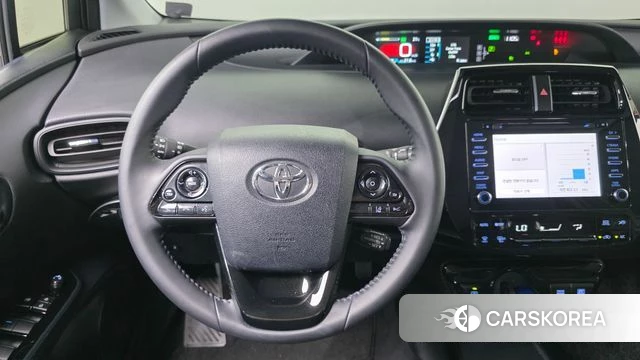 Toyota Prius 4th Generation 2022 Белый из Кореи, фото 5