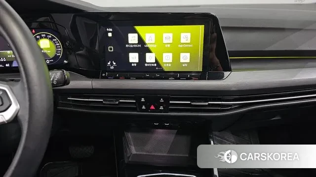 Volkswagen Golf 8th Generation 2022 Синий из Кореи, фото 5