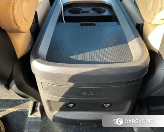 Hyundai Staria 2022 Черный из Кореи, фото 5