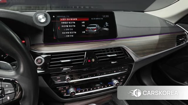 BMW 5 Series (G30) 2018 Белый из Кореи, фото 5