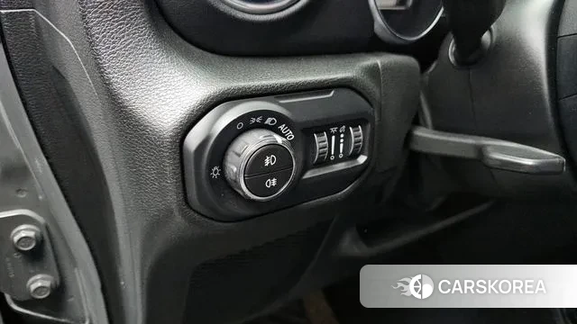 Jeep Wrangler (JL) 2022 Серый из Кореи, фото 5