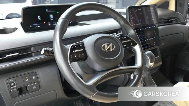 Hyundai Staria 2023 Черный из Кореи, фото 5