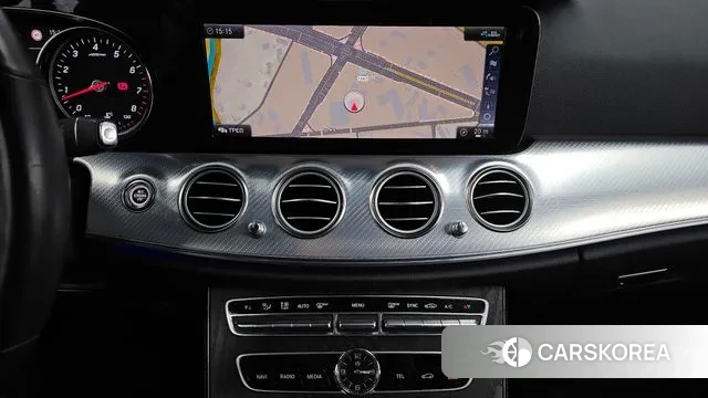 Mercedes-Benz E-Class W213 2020 Белый из Кореи, фото 5