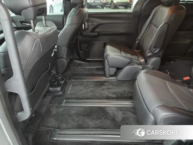 Toyota Sienna 4th Generation 2025 Серебряный из Кореи, фото 5