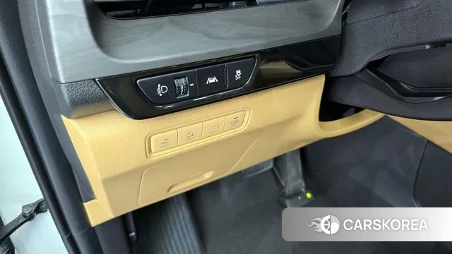 Kia Carnival 4th generation 2023 Белый из Кореи, фото 5