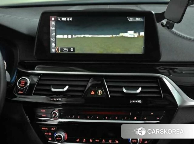 BMW 5 Series (G30) 2018 Серый из Кореи, фото 5