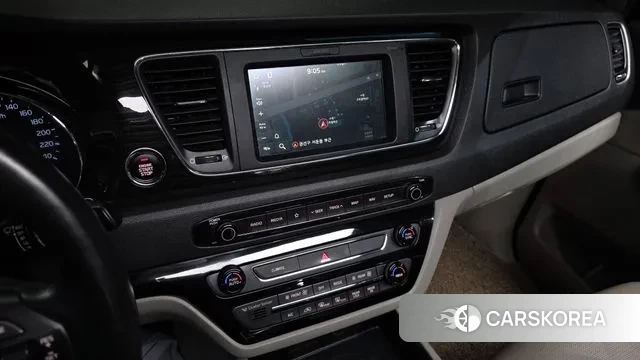 Kia The New Carnival 2018 Черный из Кореи, фото 5