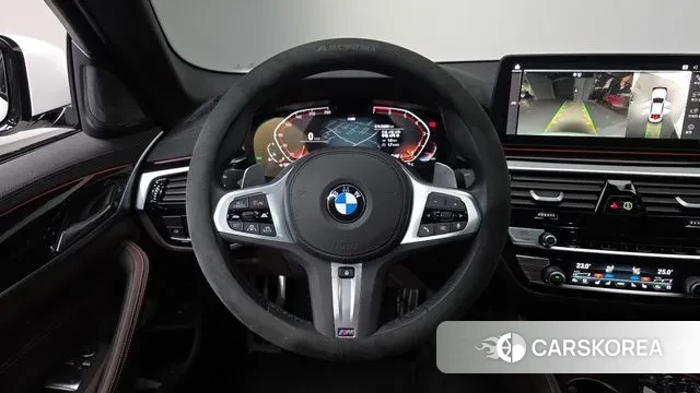 BMW 5 Series (G30) 2023 Белый из Кореи, фото 5