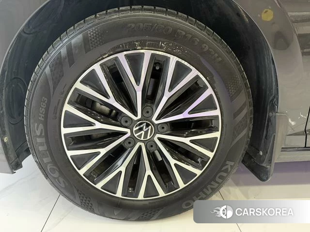 Volkswagen Sagitar 2023 Темно-серый из Китая, фото 5