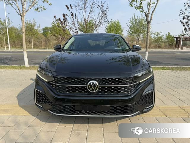 Volkswagen Passat 2023 Черный из Китая, фото 5