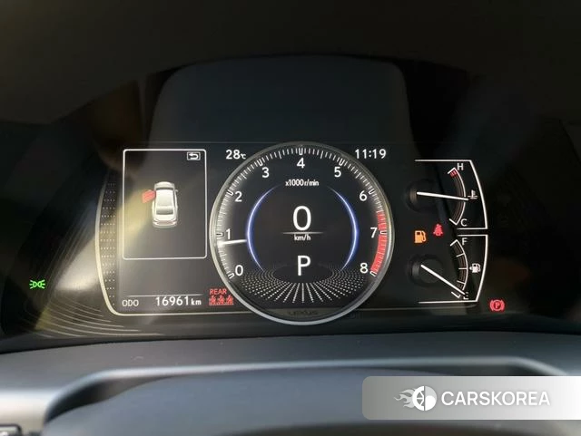 Lexus ES 2025 Серебристо-серый из Китая, фото 5