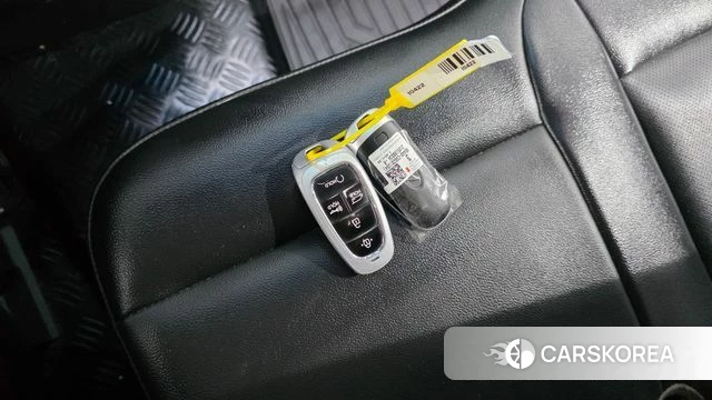 Hyundai Staria 2021 Серый из Кореи, фото 5