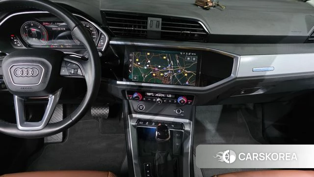 Audi Q3 (F3) 2022 Белый из Кореи, фото 5