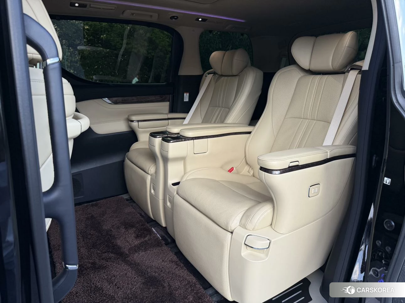 Toyota Elfa 2021 Черный из Китая, фото 5