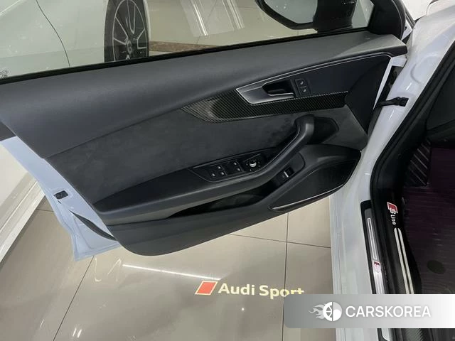 Audi A4L 2021 Белый из Китая, фото 5