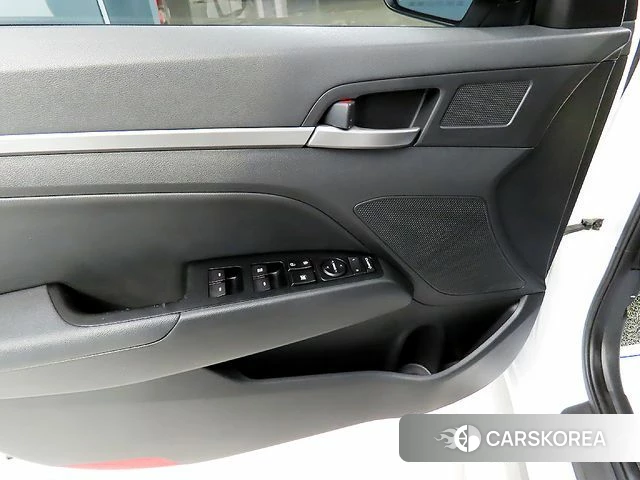 Hyundai Avante AD 2018 Белый из Кореи, фото 5