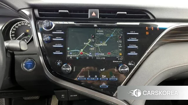 Toyota Camry (XV70) 2018 Серебряный из Кореи, фото 5