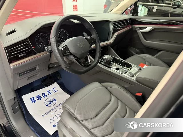 Volkswagen Touareg 2023 Черный из Китая, фото 5
