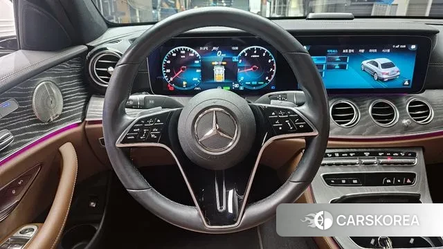 Mercedes-Benz E-Class W213 2022 Белый из Кореи, фото 5