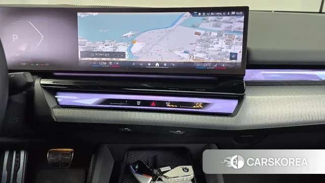 BMW 5 Series (G60) 2024 Белый из Кореи, фото 5