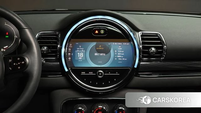 Mini Cooper Clubman 2023 Жемчужный цвет из Кореи, фото 5
