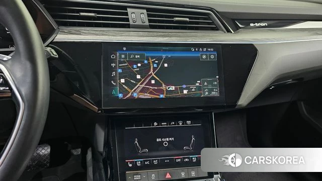 Audi e-Tron 2021 Серый из Кореи, фото 5