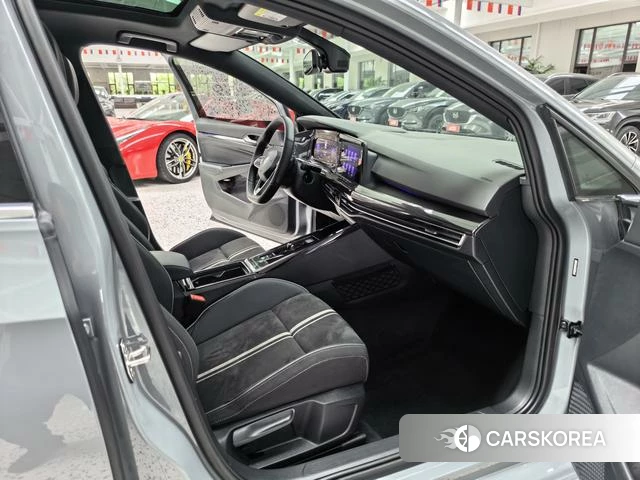 Volkswagen Golf 2023 Темно-серый из Китая, фото 5