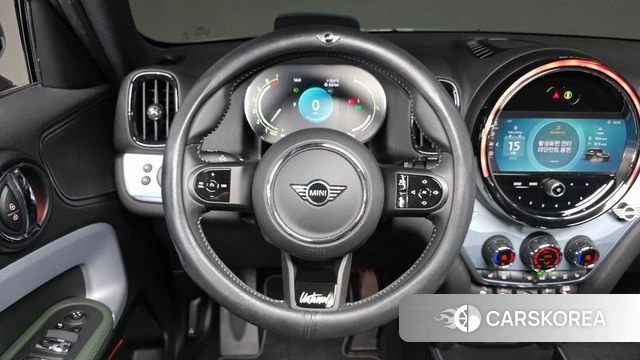 Mini Cooper Countryman 2022 Светло-серебряный цвет из Кореи, фото 5