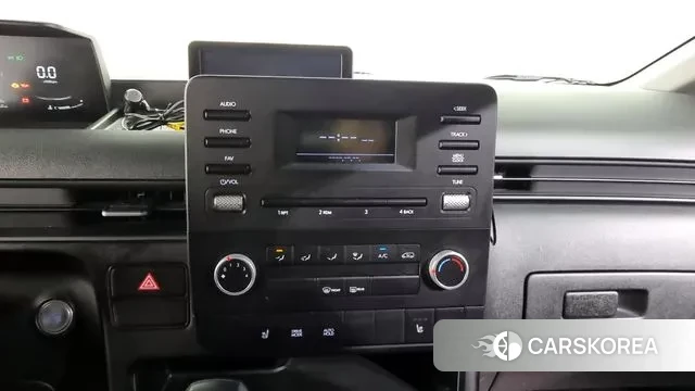 Hyundai Staria 2021 Серебряный из Кореи, фото 5