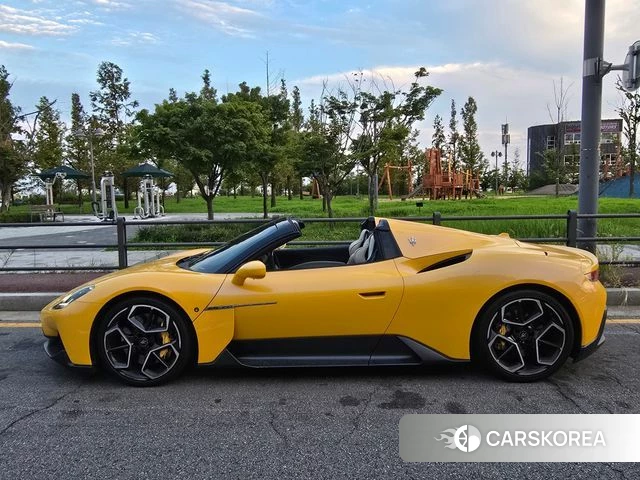 Maserati MC20 2023 Желтый из Кореи, фото 5