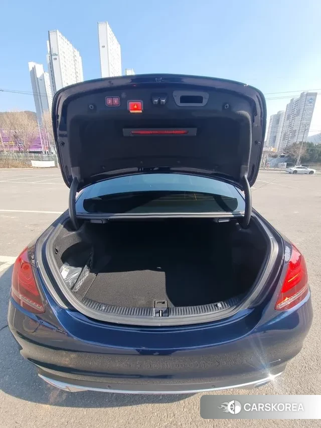 Mercedes-Benz C-Class W205 2019 Синий из Кореи, фото 5