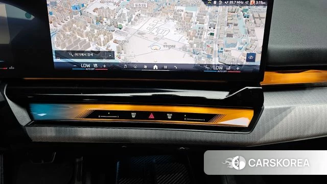 BMW 5 Series (G60) 2024 Серебристо-серый из Кореи, фото 5