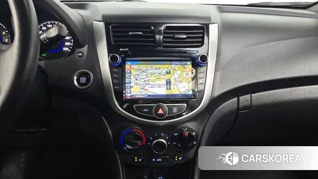 Hyundai Accent (New type) 2018 Белый из Кореи, фото 5