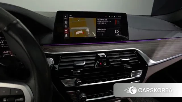 BMW 5 Series (G30) 2020 Белый из Кореи, фото 5