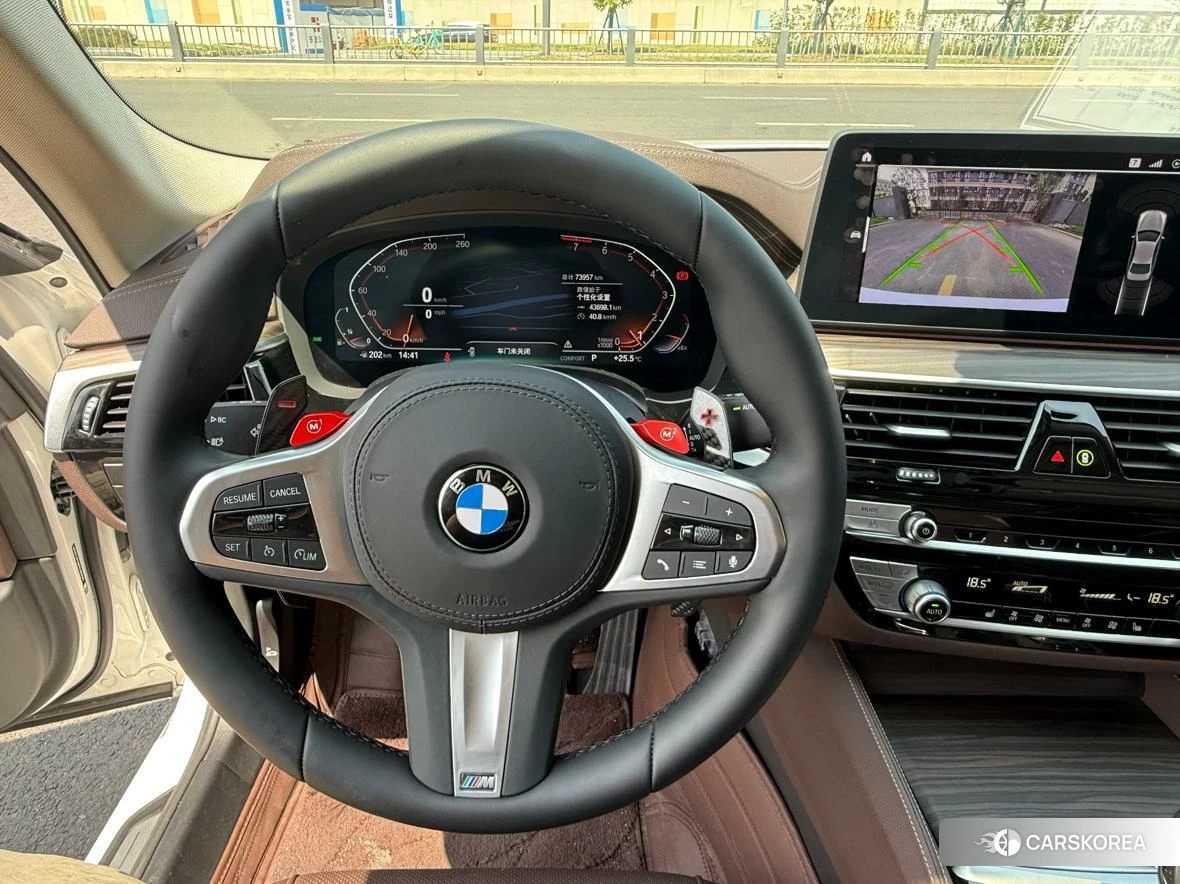 BMW 5 series 2022 Белый из Китая, фото 5