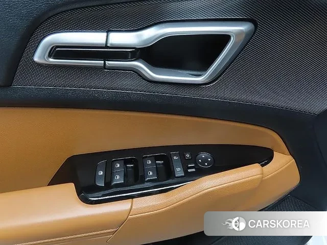 Kia Sportage 5th Generation 2022 Белый из Кореи, фото 5