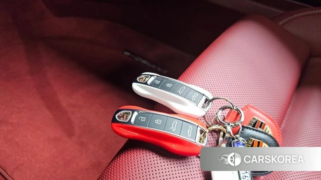 Porsche 911(992) 2023 Серебристо-серый из Кореи, фото 5