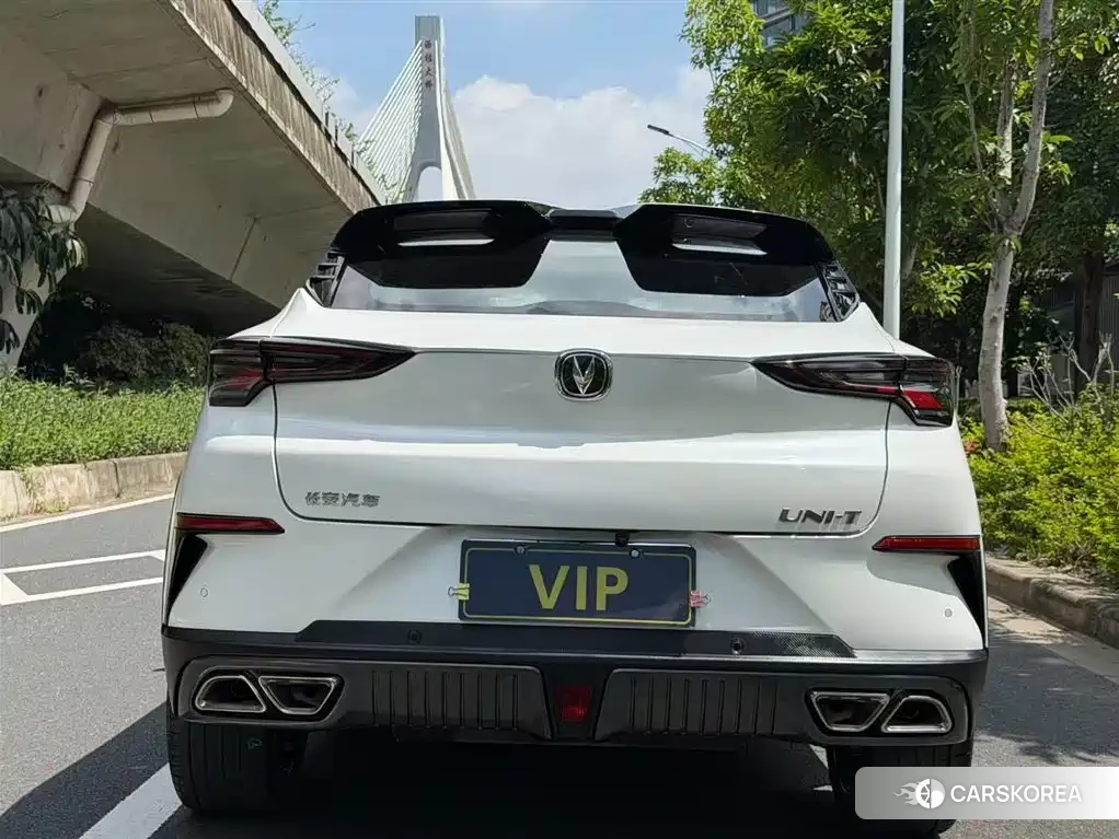 Chang'an UNI-T 2021 Белый из Китая, фото 5