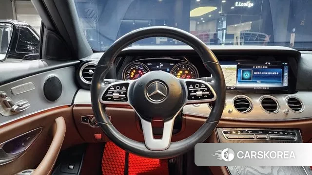Mercedes-Benz E-Class W213 2020 Белый из Кореи, фото 5