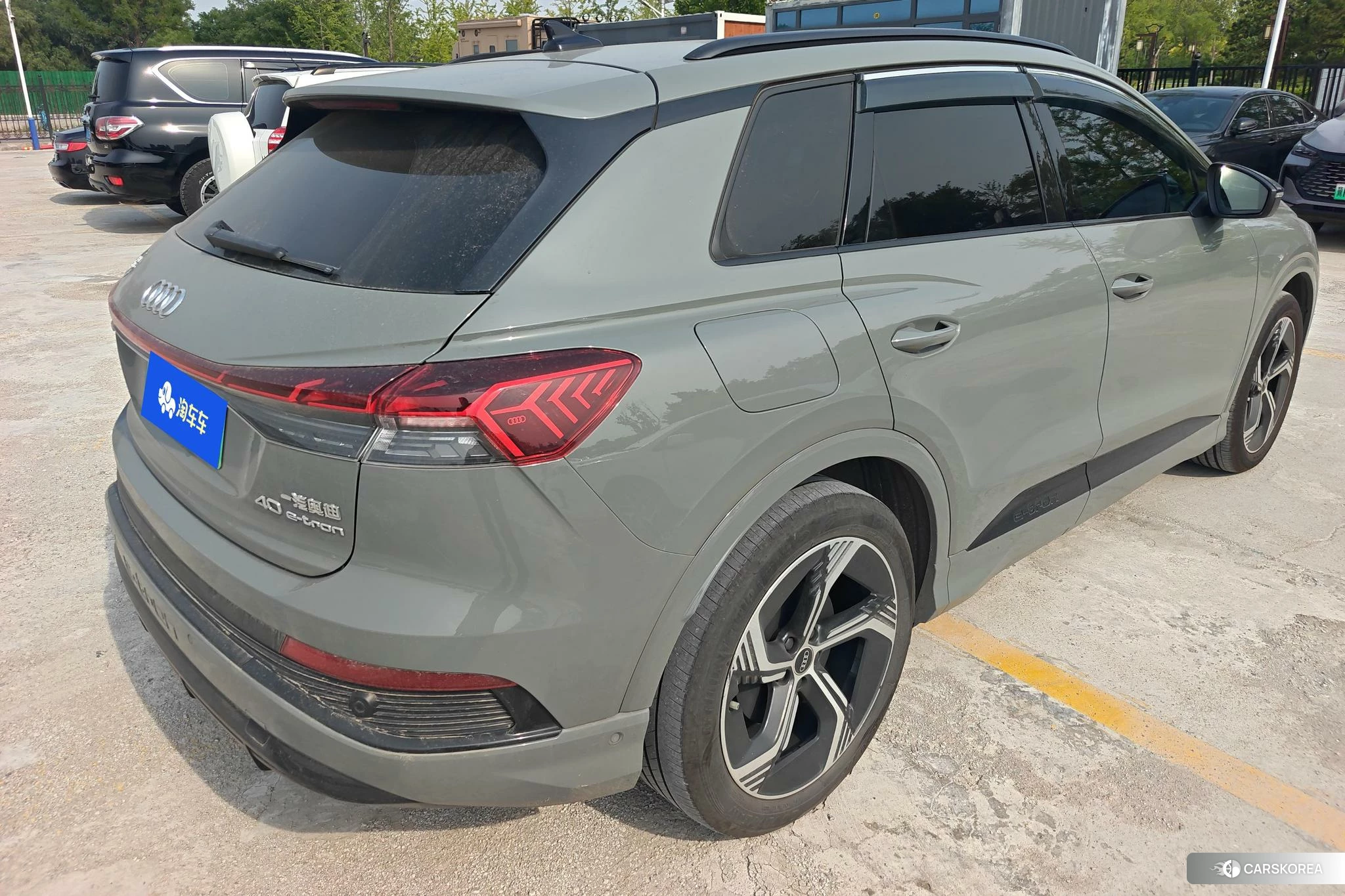 Audi Q4 2022 Темно-серый из Китая, фото 5